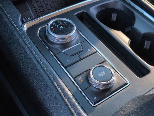 Used 2024 Ford Expedition Max XLT image 12