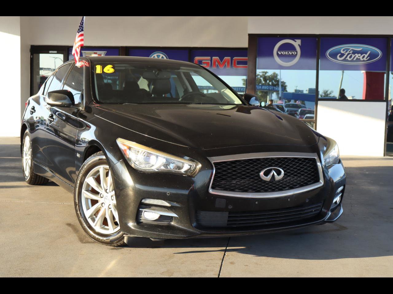 Used 2016 INFINITI Q50 3.0t Premium w/ Driver Assistance Package image 1