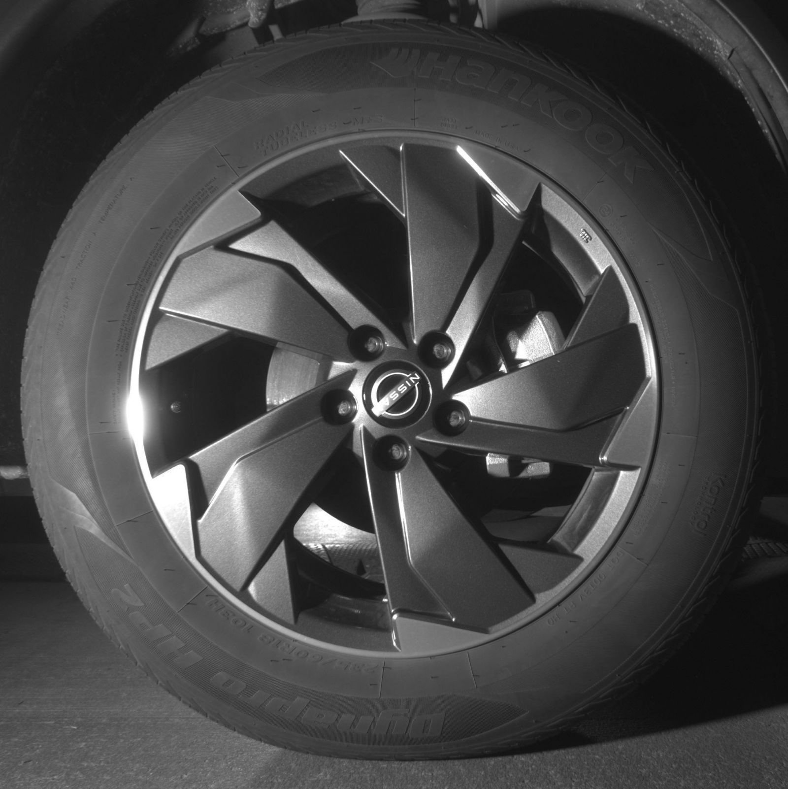 Used 2025 Nissan Rogue SV AWD/4WD image 16