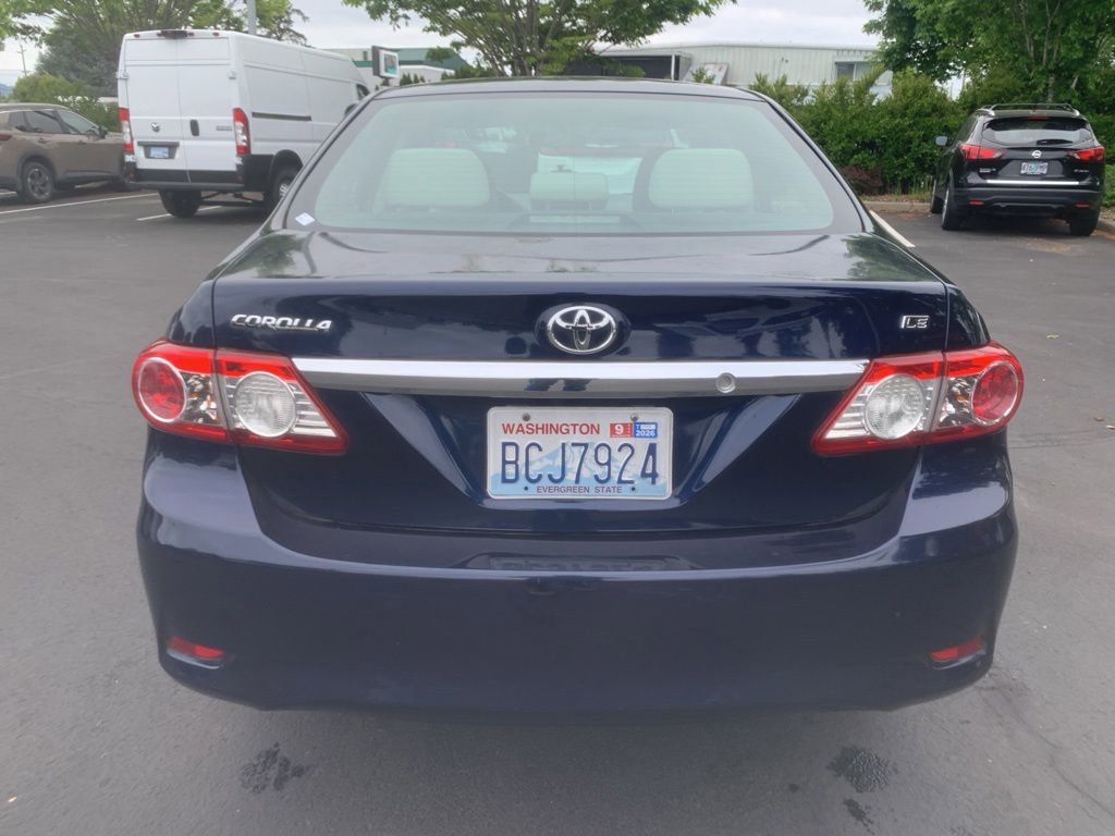 Used 2013 Toyota Corolla LE FWD image 3