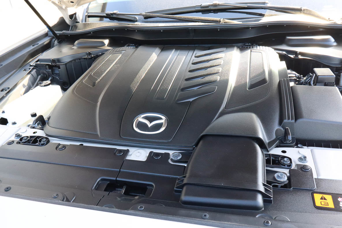 Used 2024 MAZDA CX-90 3.3 Turbo w/ Preferred Plus image 19