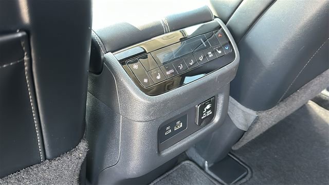 Used 2023 INFINITI QX60 Sensory w/ Vision Package AWD/4WD image 28