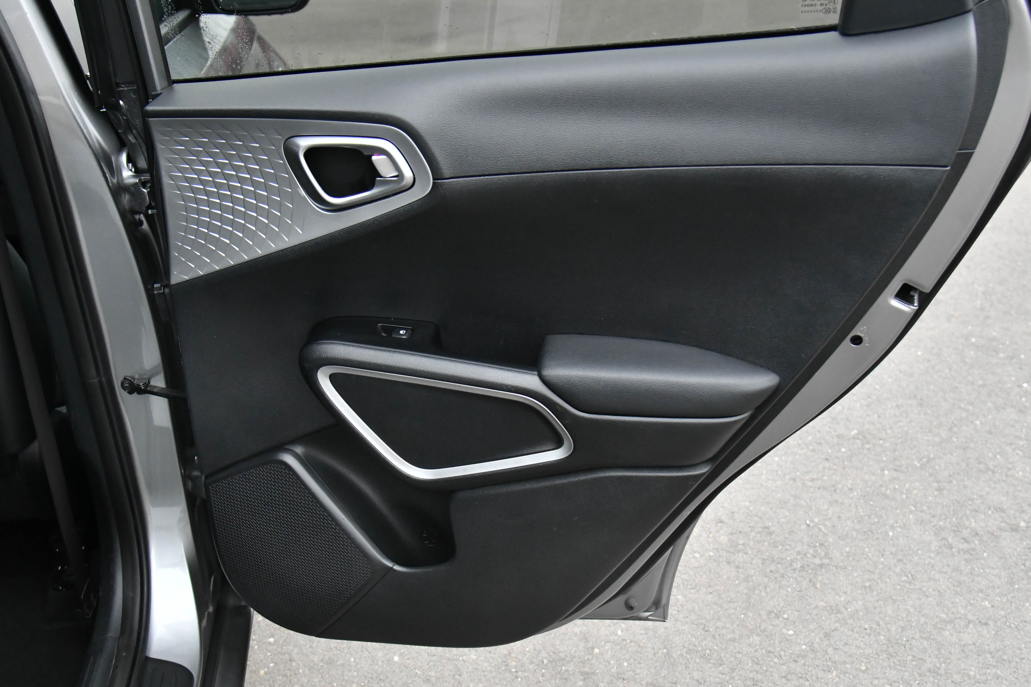 Used 2024 Kia Soul LX w/ Option Group 015 image 32