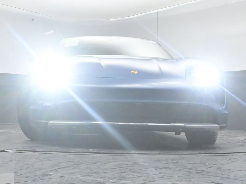 Used 2024 Porsche Taycan 4 Cross Turismo w/ Premium Package image 38