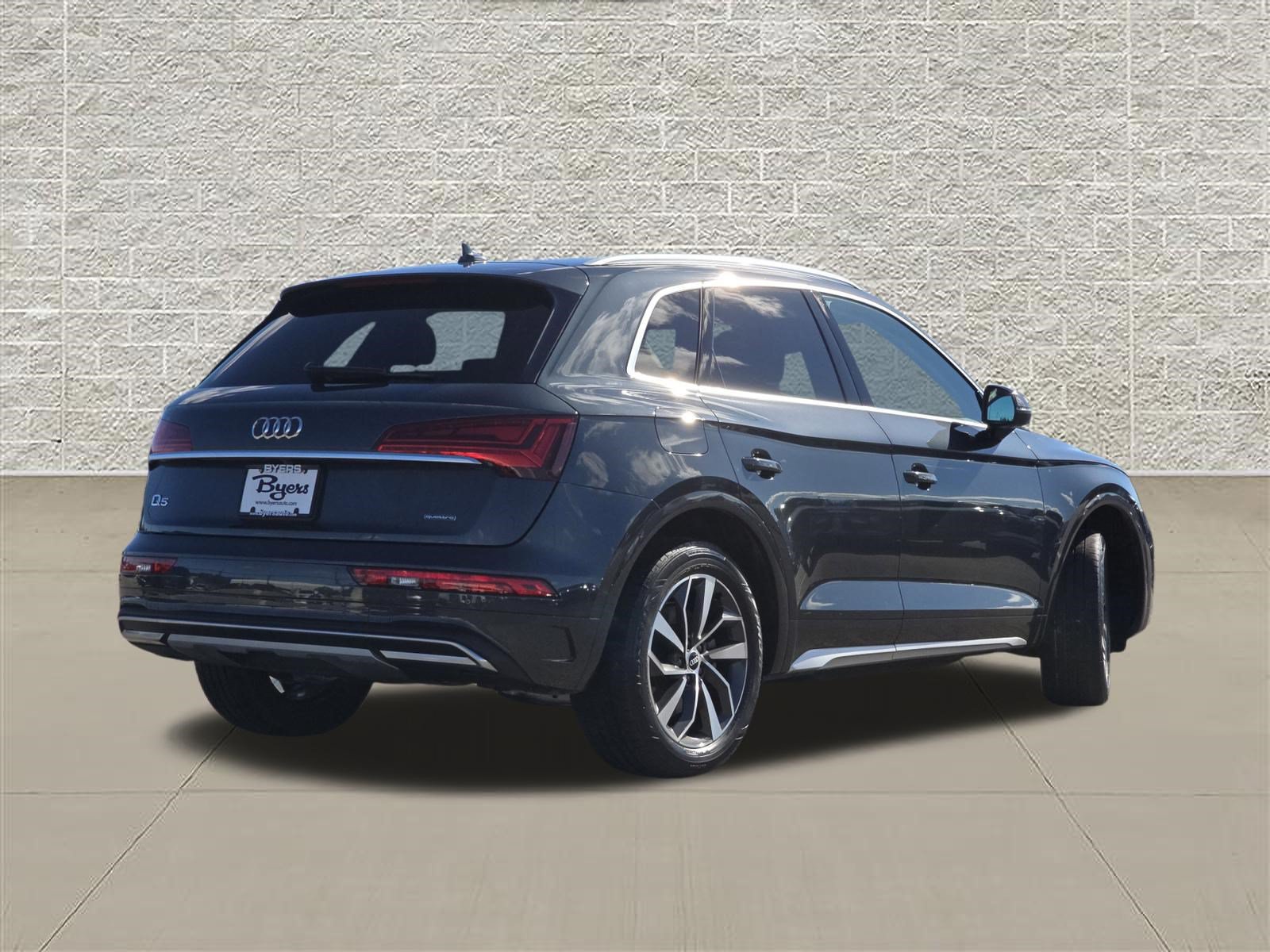 Used 2021 Audi Q5 2.0T Premium Plus w/ Premium Plus Package AWD/4WD image 7