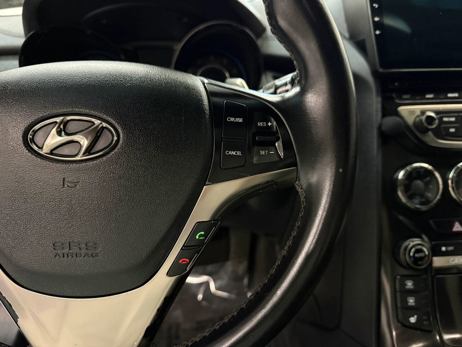 Used 2013 Hyundai Genesis 3.8 image 25