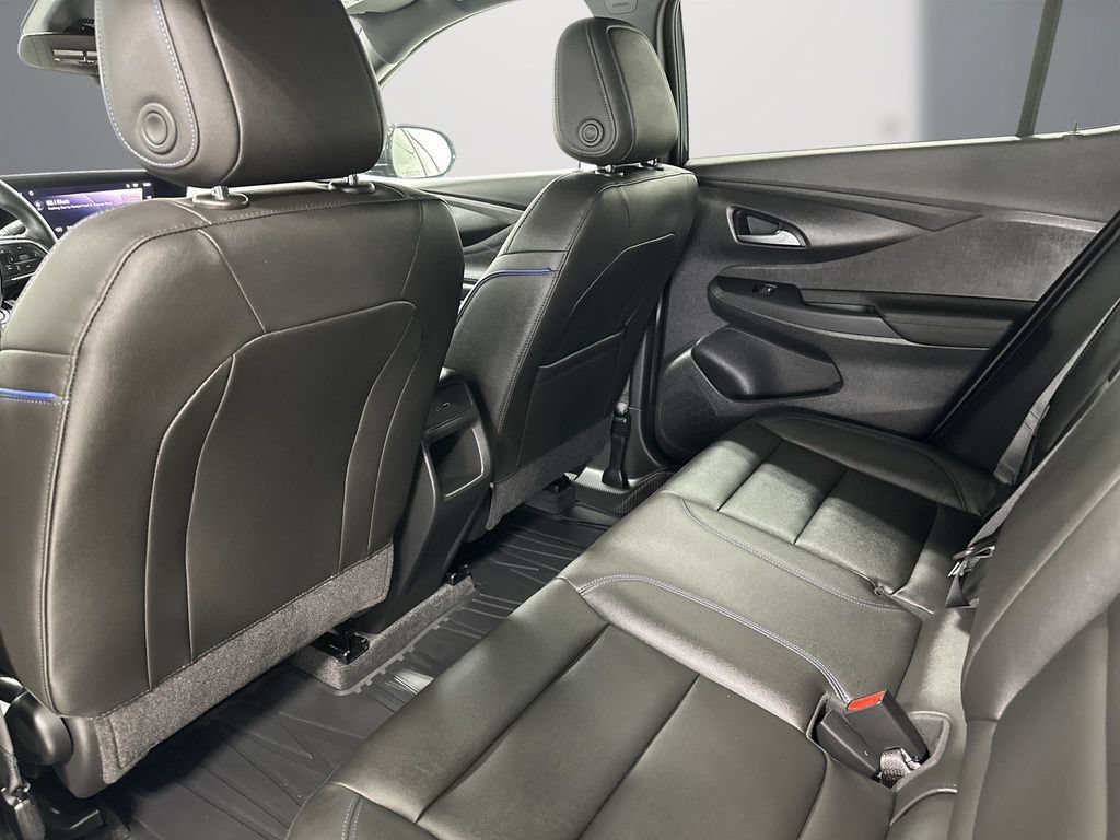 Used 2024 Buick Envista Sport Touring w/ Convenience II Package FWD image 15