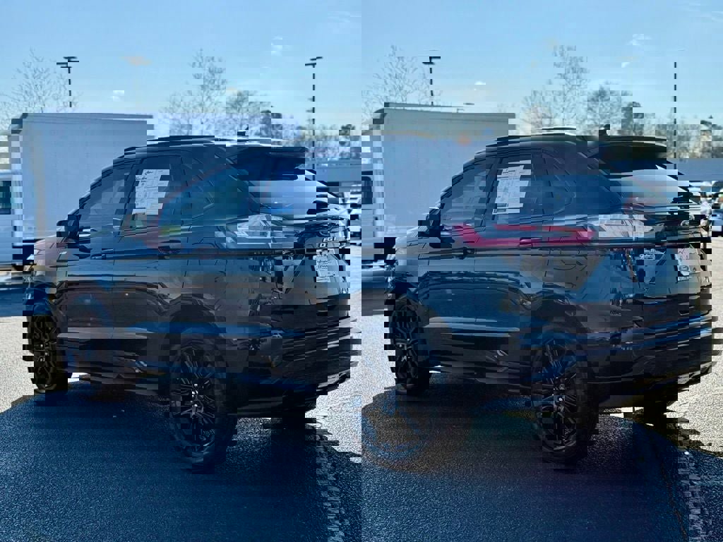 Certified 2023 Ford Edge ST-Line w/ Cargo Accessory Package image 6