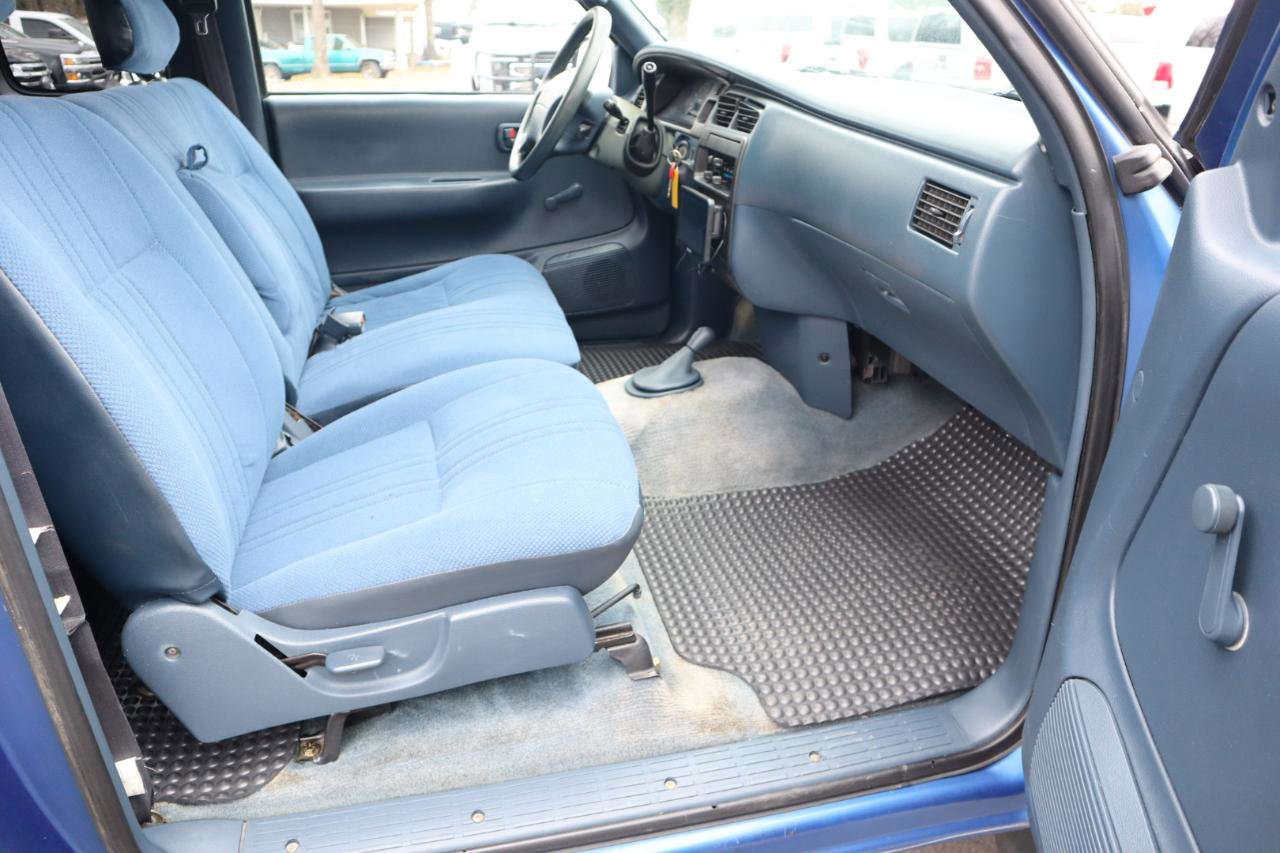 Used 1996 Toyota T100 DX image 14