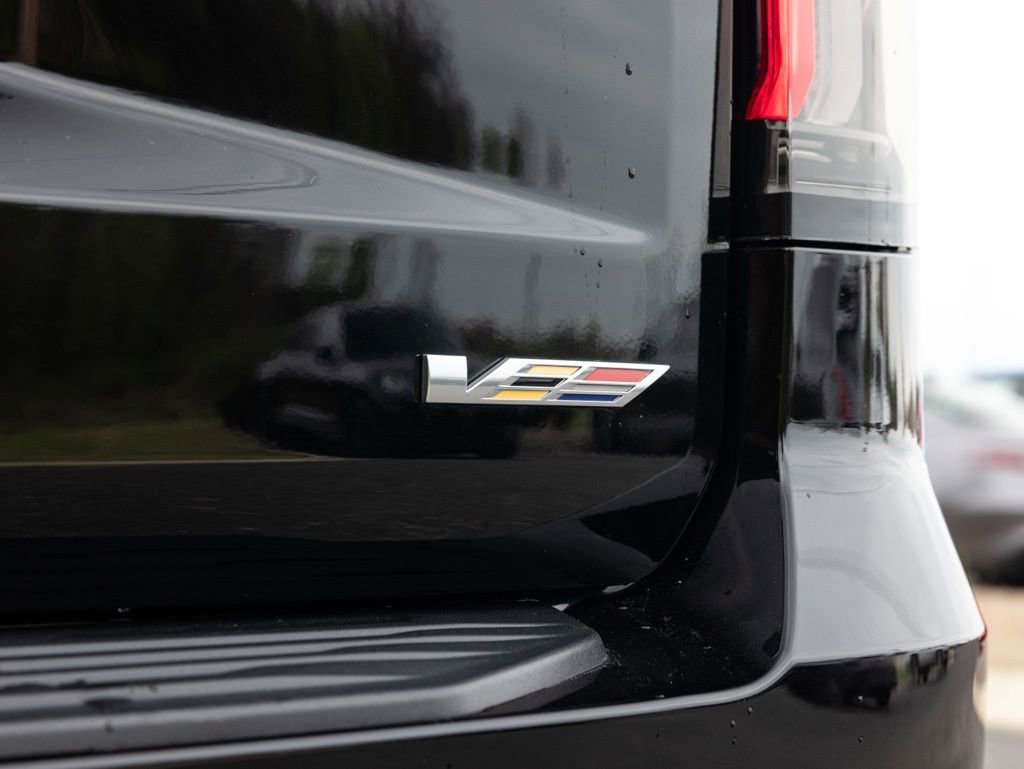 Used 2023 Cadillac Escalade ESV V image 65