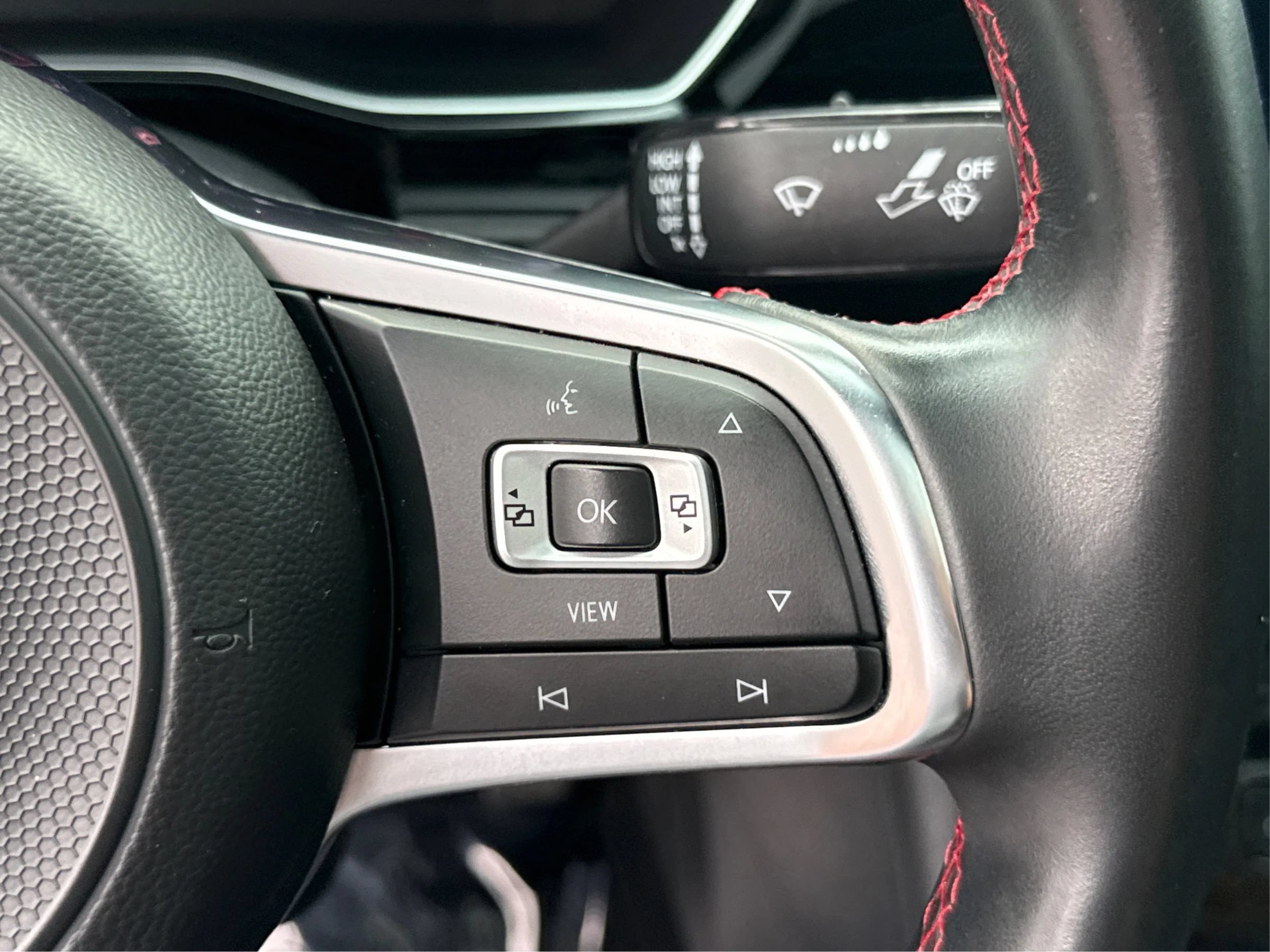 Used 2019 Volkswagen Jetta GLI Autobahn FWD image 36