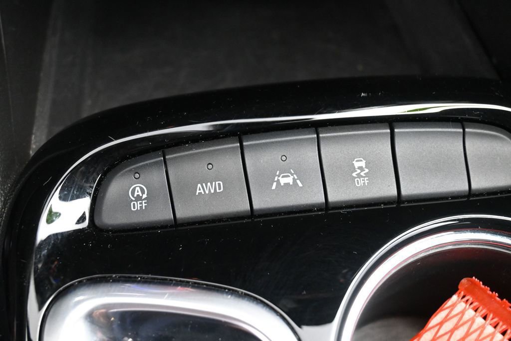 Used 2025 Buick Encore GX Preferred AWD/4WD image 31
