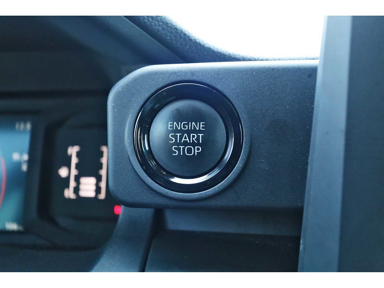 Used 2025 Toyota Tacoma SR image 26