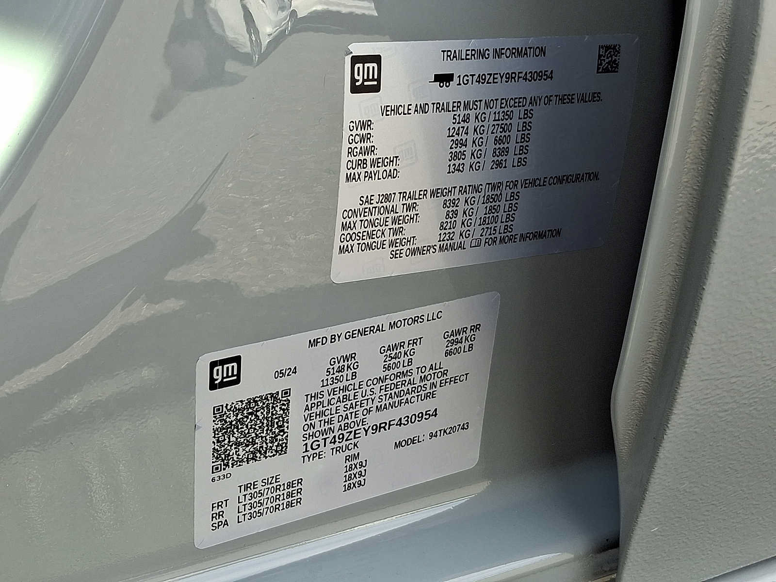 Used 2024 GMC Sierra 2500 AT4X AWD/4WD image 30