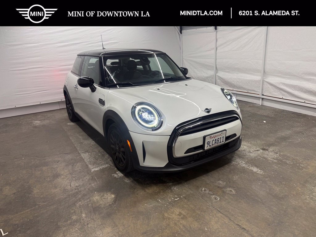 Used 2024 MINI Cooper 2-Door Hardtop FWD image 1