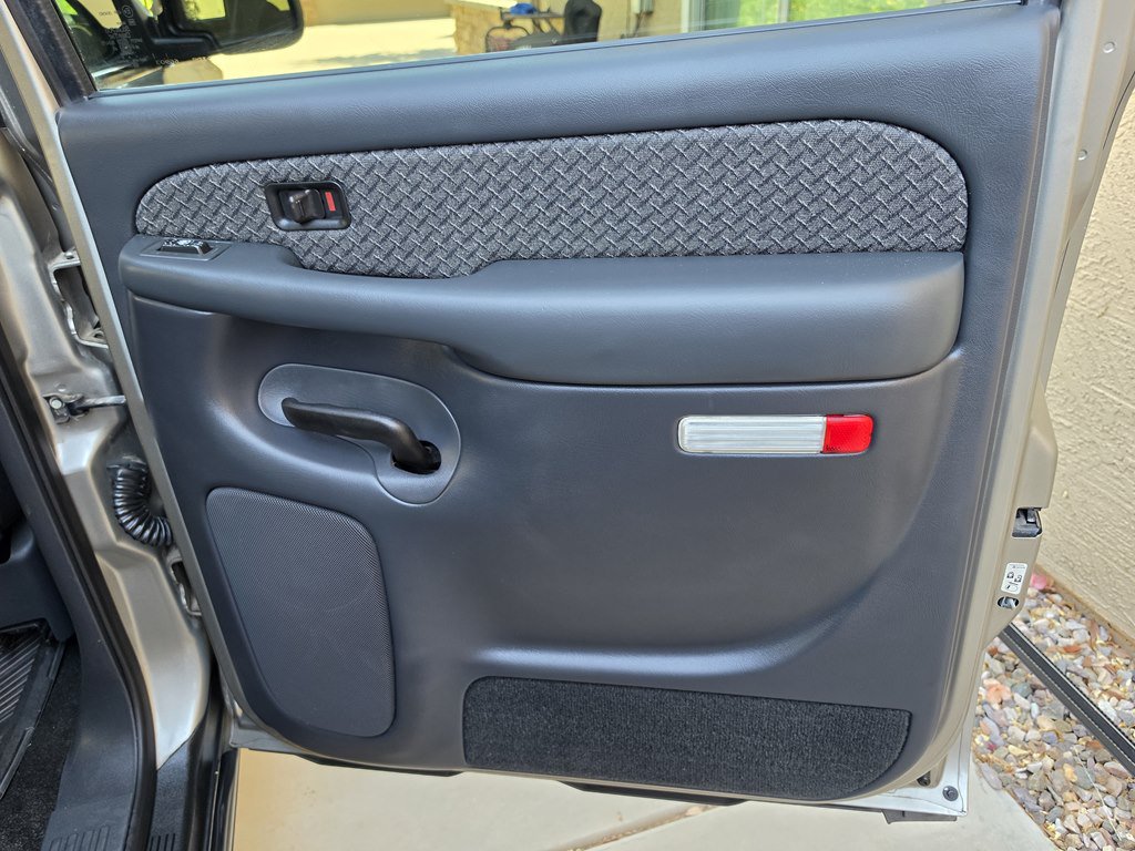 Used 2002 Chevrolet Avalanche 2500 RWD image 30