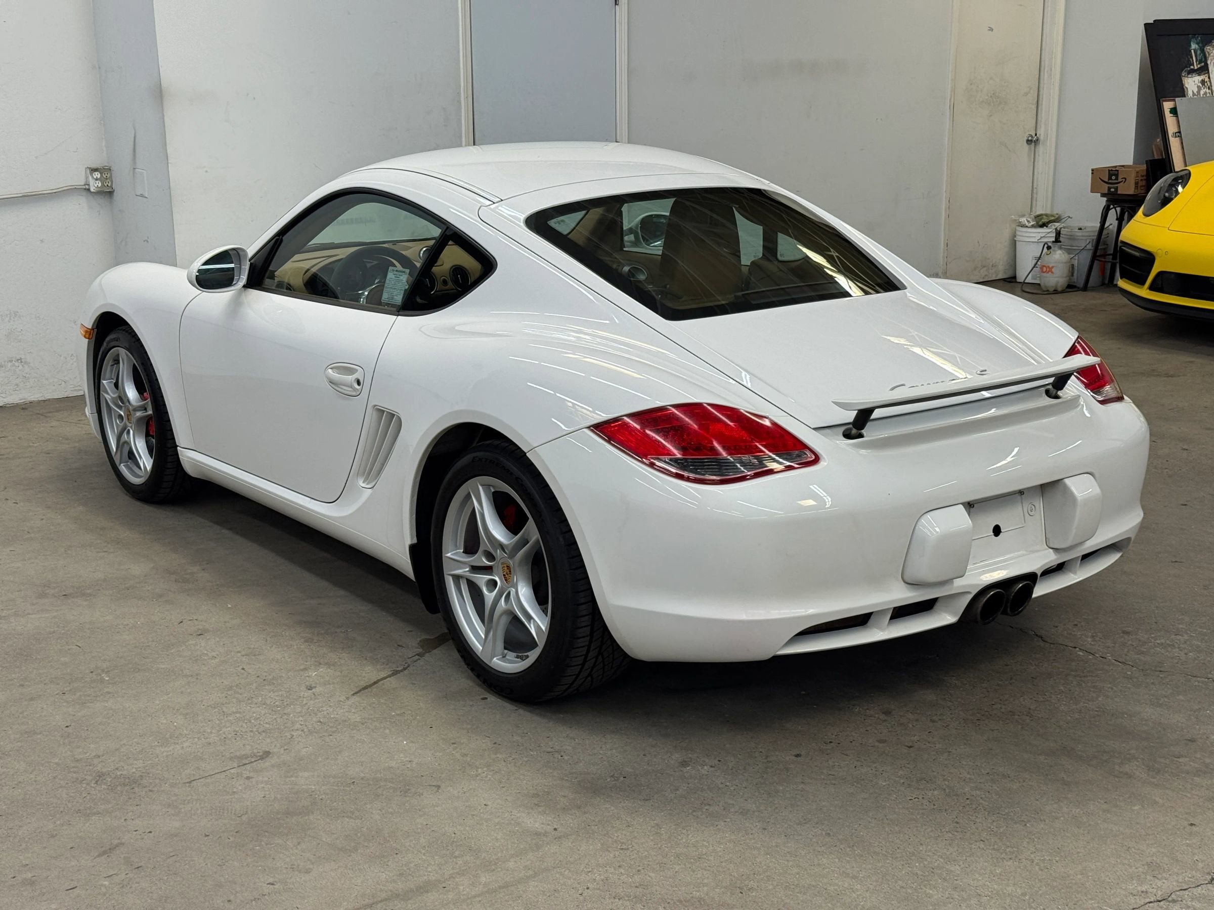 Used 2010 Porsche Cayman S image 4