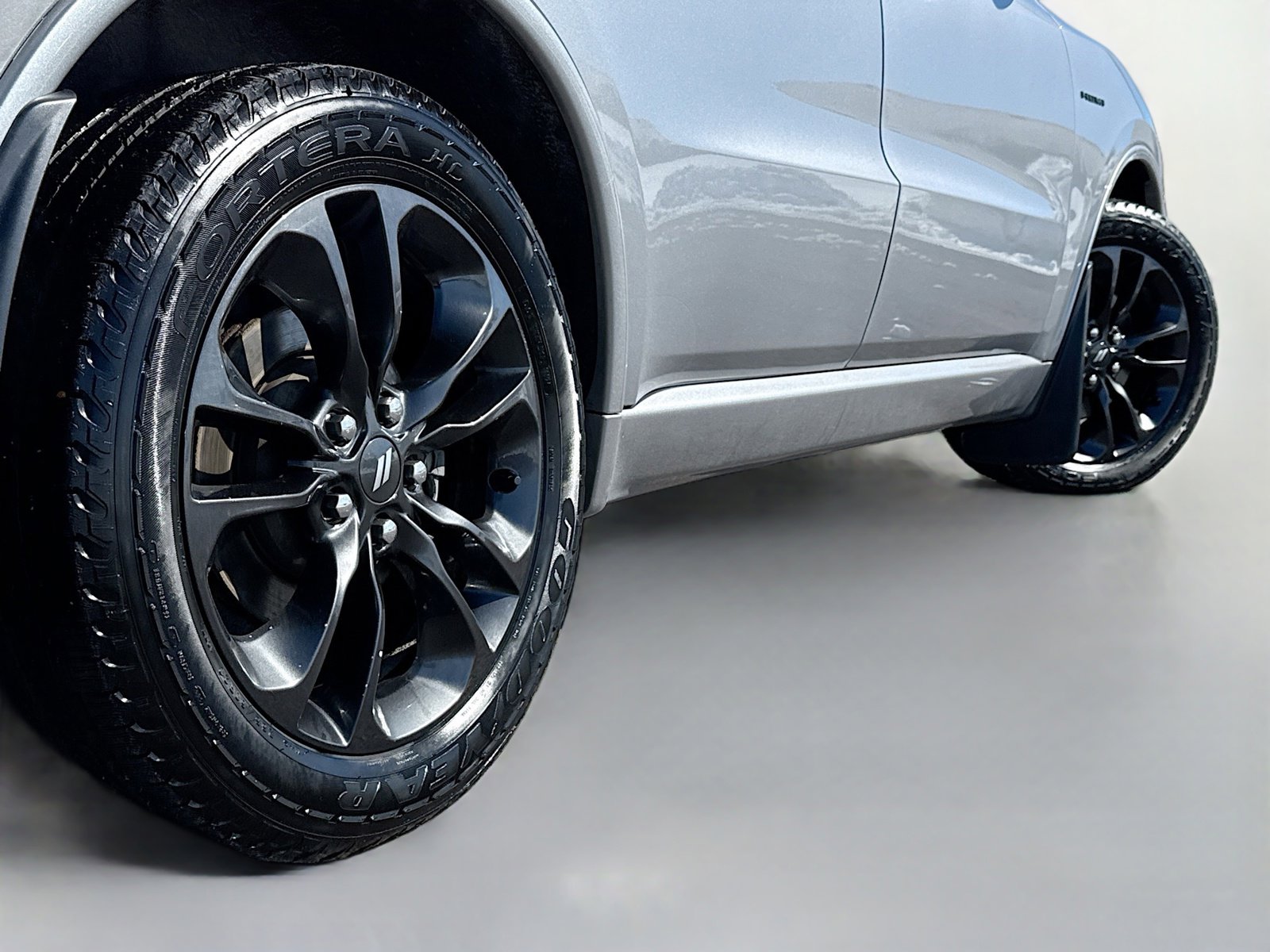 Used 2021 Dodge Durango R/T w/ Blacktop Package image 16