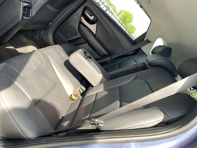 Used 2022 Kia Niro Touring Special Edition FWD image 10