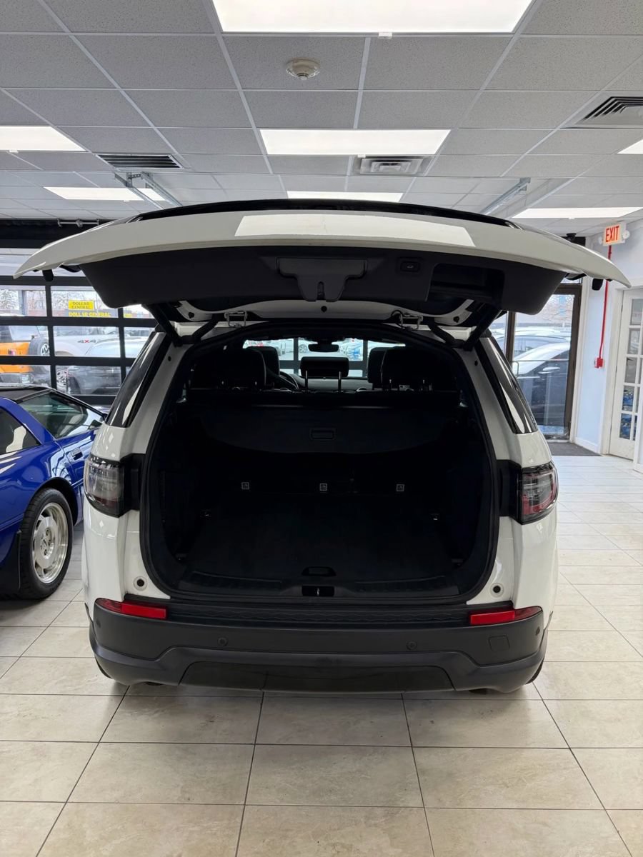 Used 2022 Land Rover Discovery Sport SE AWD/4WD image 8