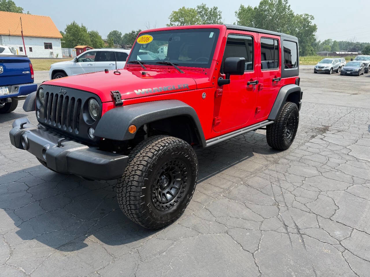Used 2016 Jeep Wrangler Unlimited Sport image 3