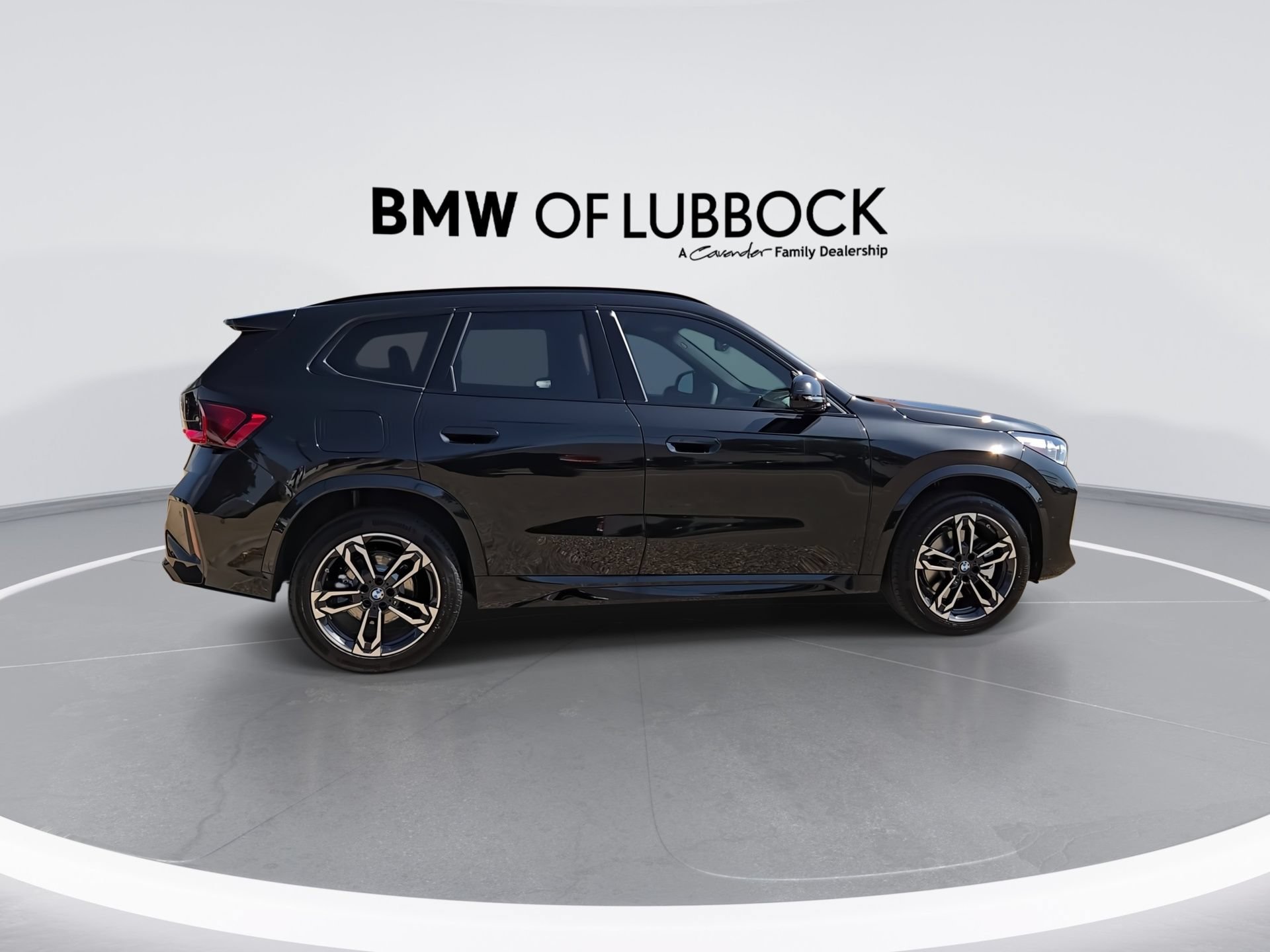 New 2026 BMW X1 xDrive28i w/ Technology Package AWD/4WD image 9