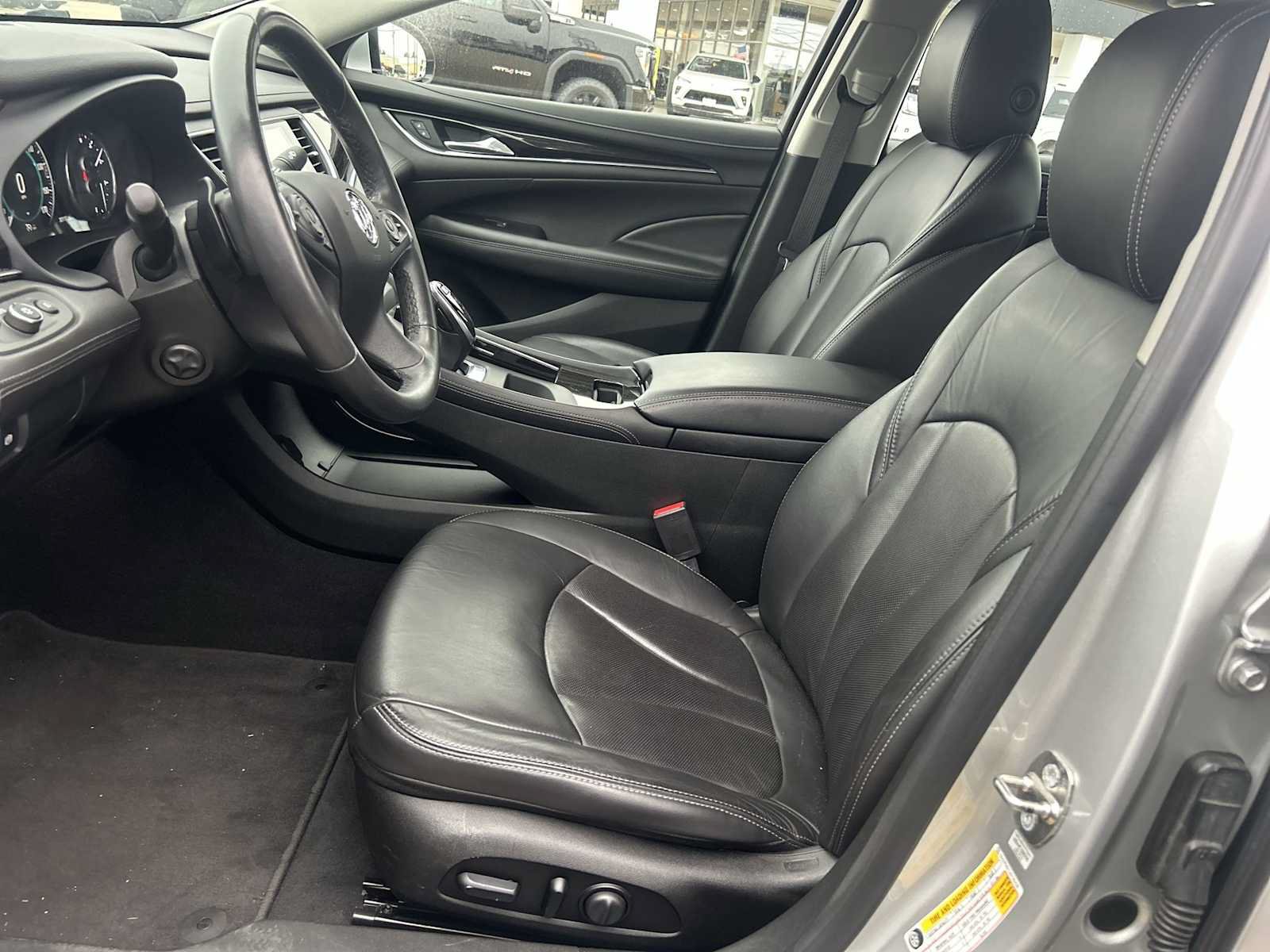 Used 2018 Buick LaCrosse Essence FWD image 18