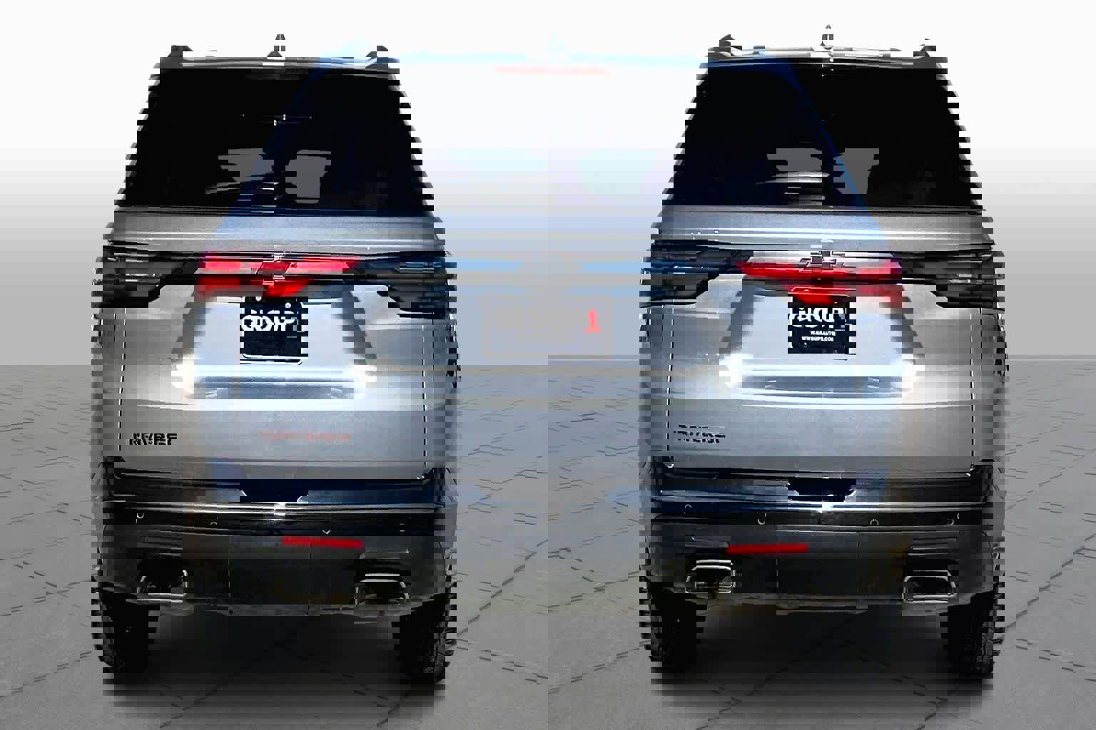 Used 2023 Chevrolet Traverse Premier w/ Redline Edition image 4