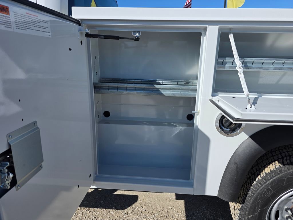 New 2026 Ford F350 XL w/ XL Chrome Package image 18