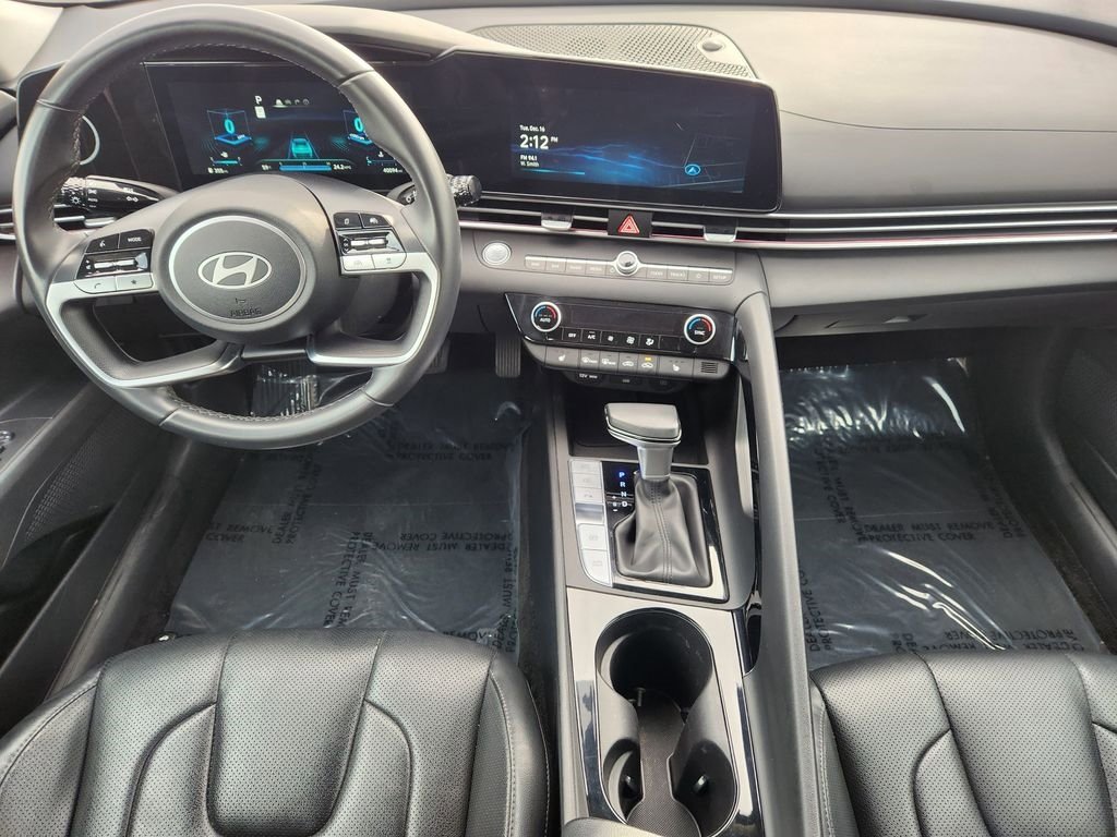 Used 2024 Hyundai Elantra Limited image 26