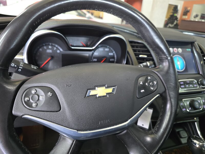 Used 2014 Chevrolet Impala LT w/ Premium Seating Package FWD image 31