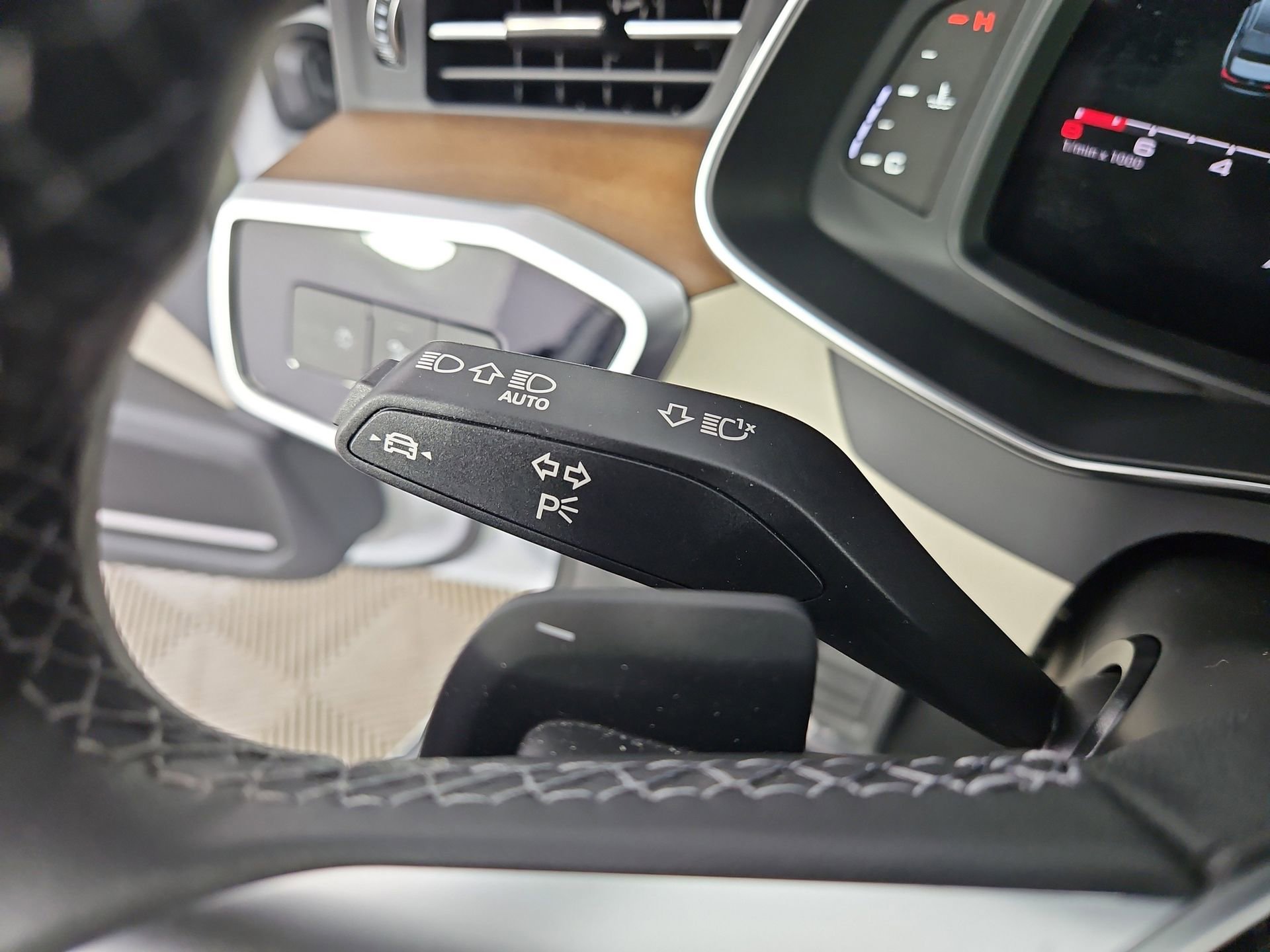 Certified 2025 Audi A6 Premium Plus w/ Premium Plus Package image 30