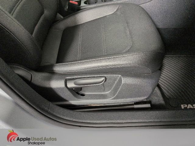 Used 2013 Volkswagen Passat 2.5 SE FWD image 33