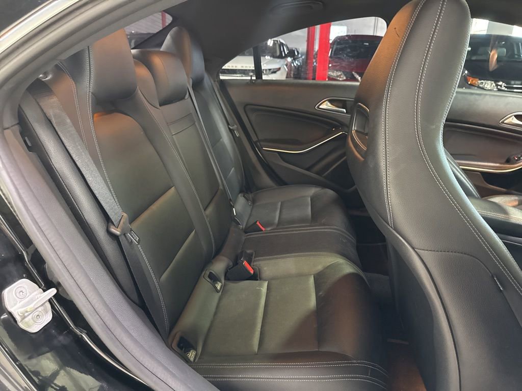 Used 2018 Mercedes-Benz CLA 250 4MATIC image 38