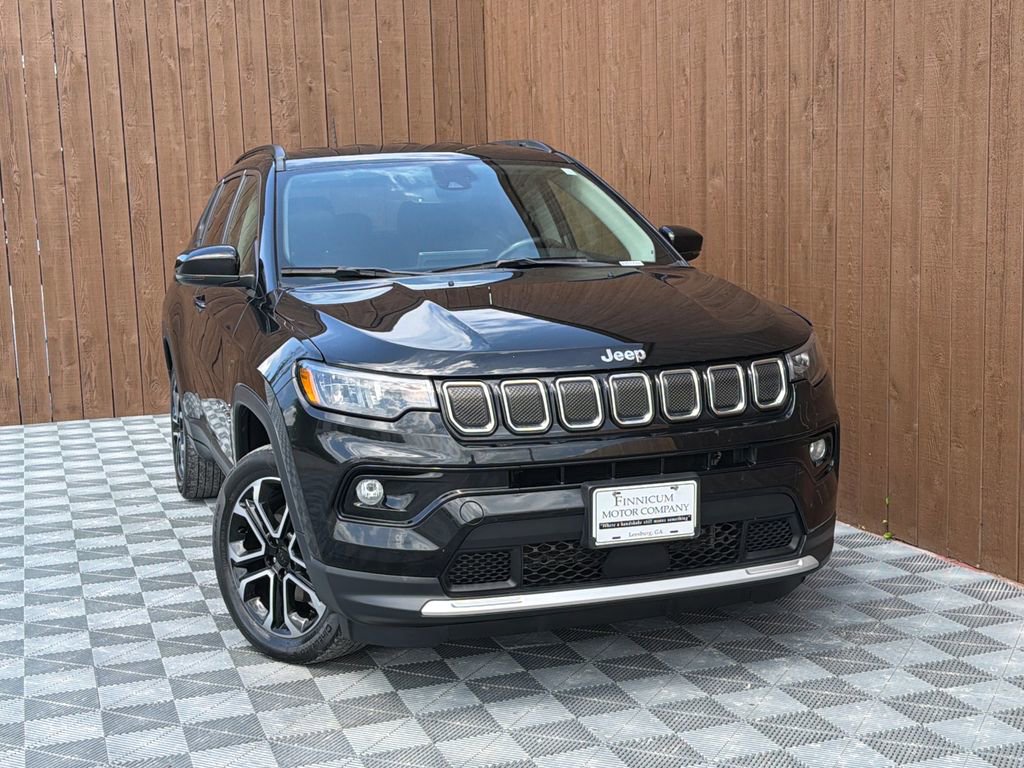 Used 2022 Jeep Compass Limited image 10