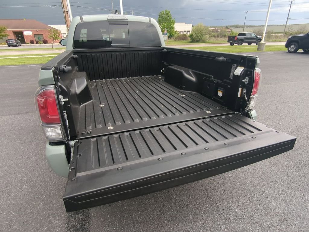 Used 2023 Toyota Tacoma TRD Sport w/ Black Out Package (TMS) AWD/4WD image 24