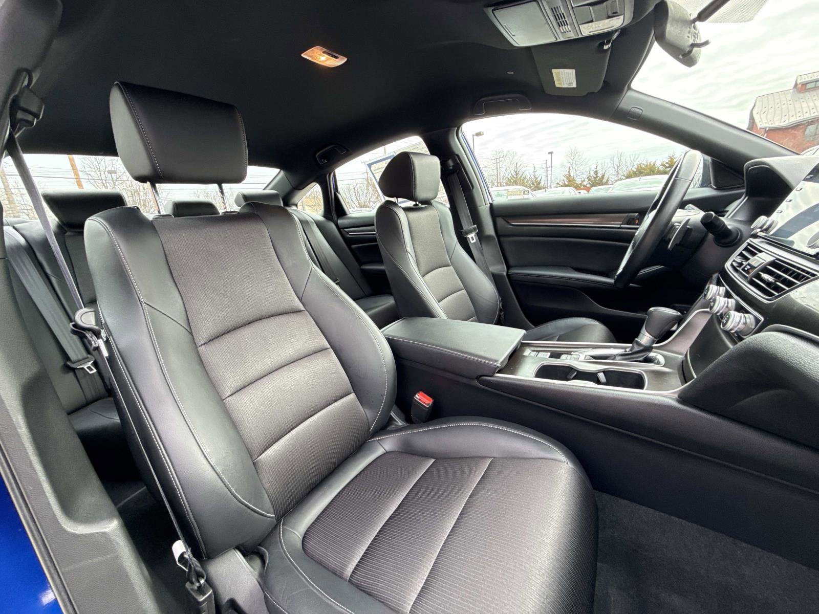 Used 2022 Honda Accord Sport image 13