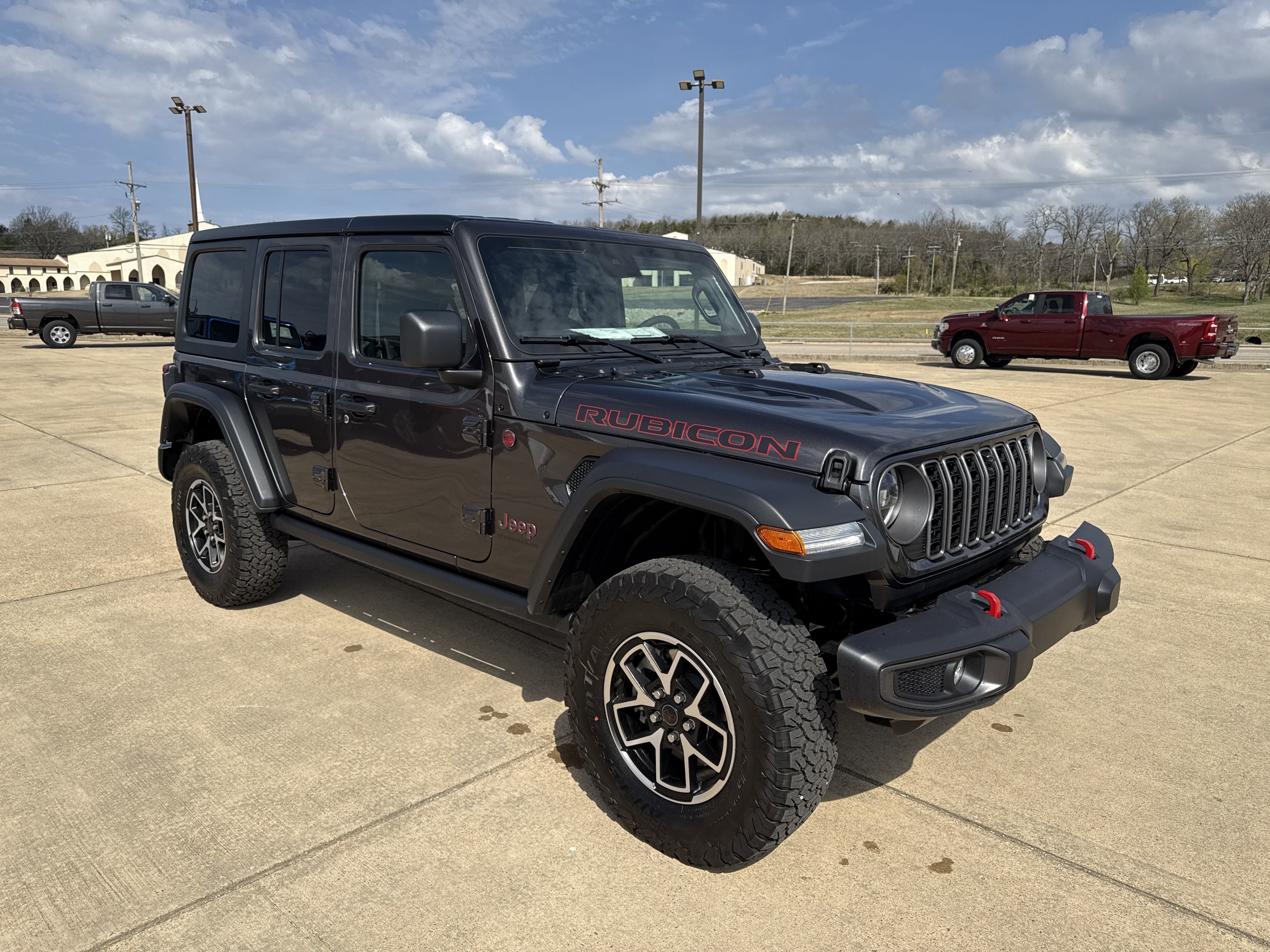 New 2025 Jeep Wrangler Unlimited Rubicon w/ Technology Group image 10