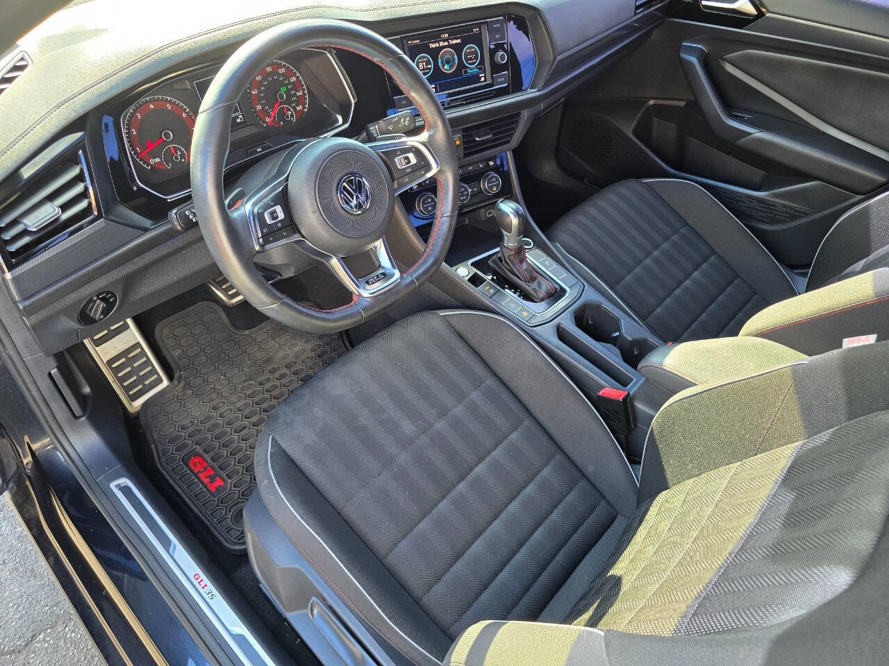 Used 2019 Volkswagen Jetta GLI FWD image 13