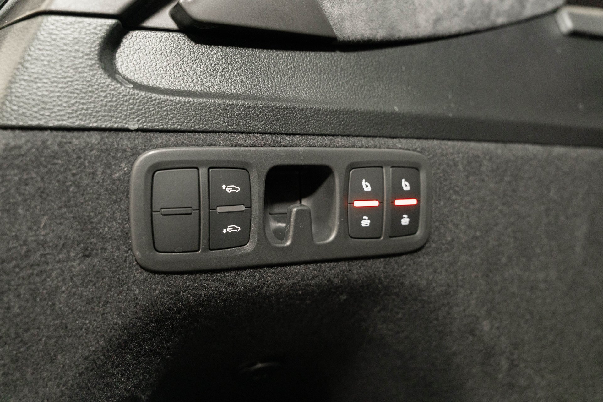 Used 2025 Audi SQ7 Prestige w/ Prestige Package AWD/4WD image 37