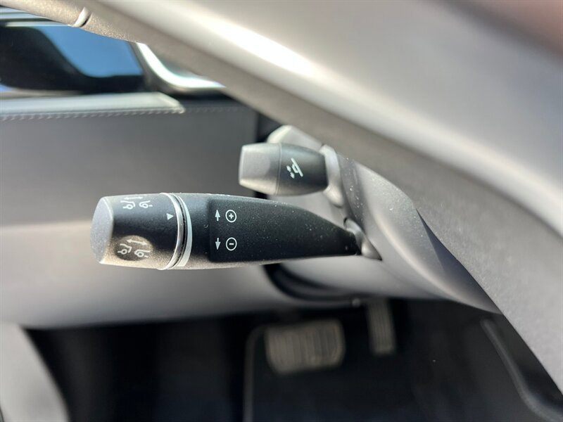 Used 2017 Tesla Model S 100D AWD/4WD image 27