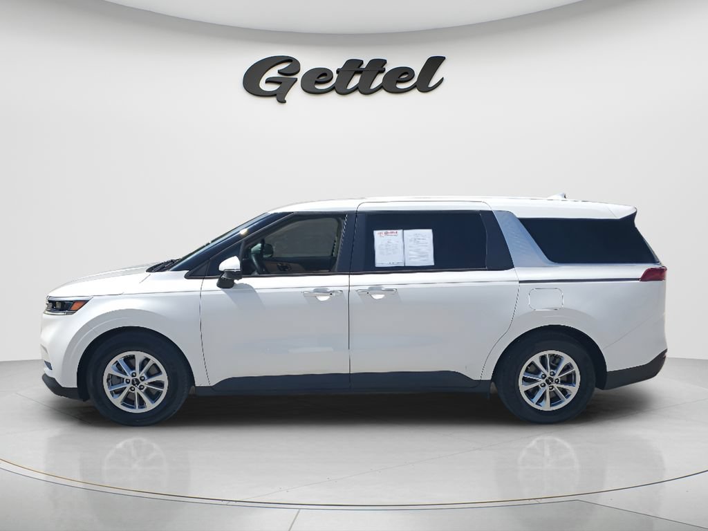 Used 2024 Kia Carnival LX FWD image 8