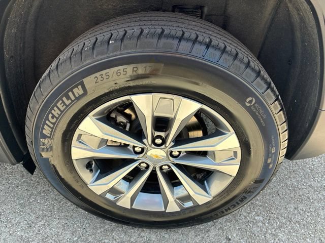 Used 2025 Chevrolet Equinox LT w/ Convenience Package II AWD/4WD image 13