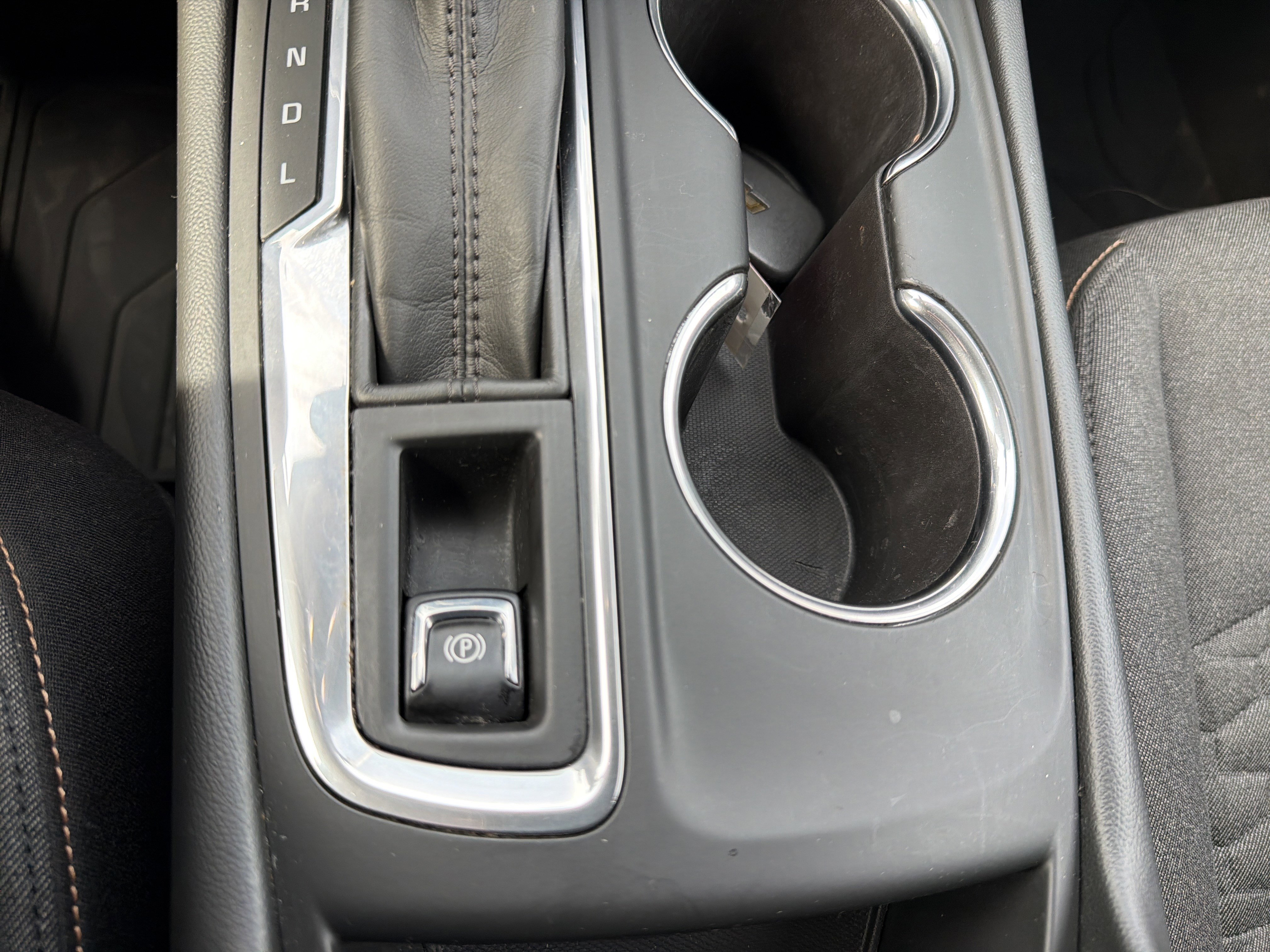 Used 2018 Chevrolet Equinox LT image 41