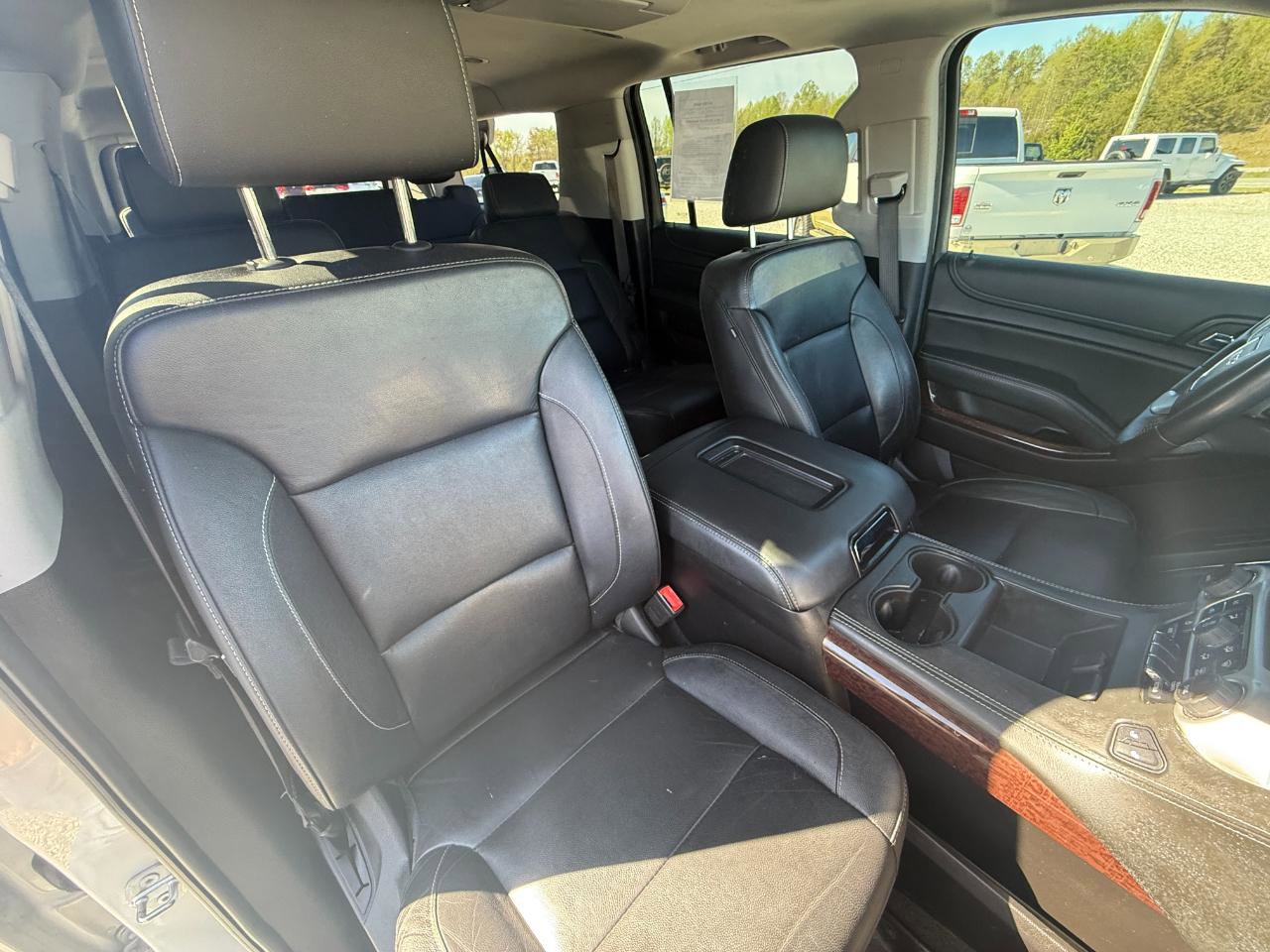Used 2018 GMC Yukon XL SLT w/ Open Road Package AWD/4WD image 6