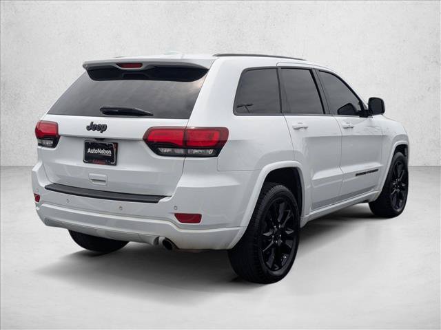 Used 2022 Jeep Grand Cherokee Laredo X RWD image 5