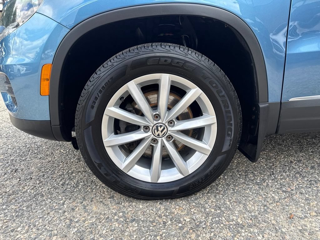 Used 2017 Volkswagen Tiguan Wolfsburg Edition AWD/4WD image 11
