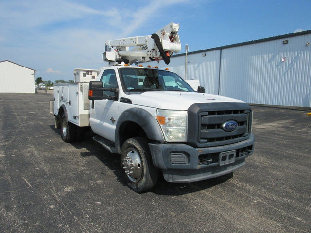 Used 2016 Ford F550 2WD Regular Cab Super Duty image 3