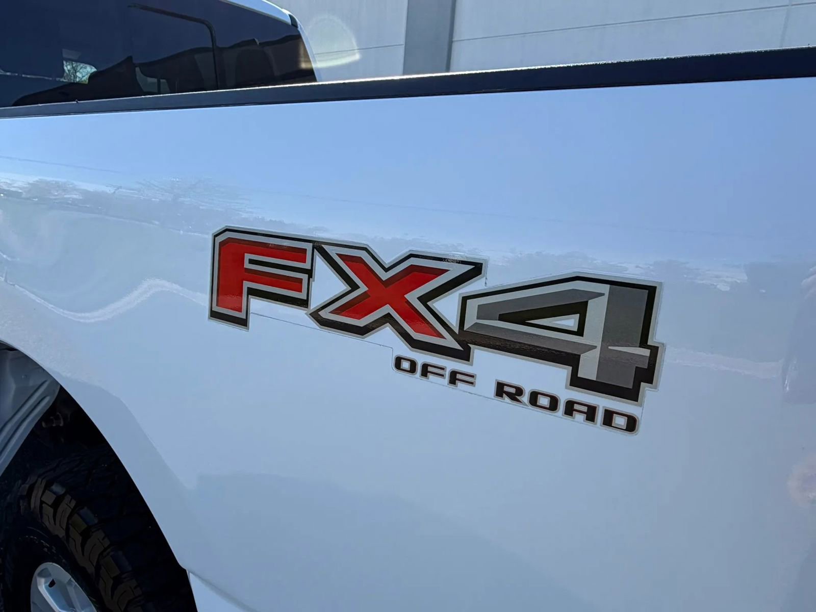 Used 2024 Ford F250 XLT w/ FX4 Off-Road Package image 11