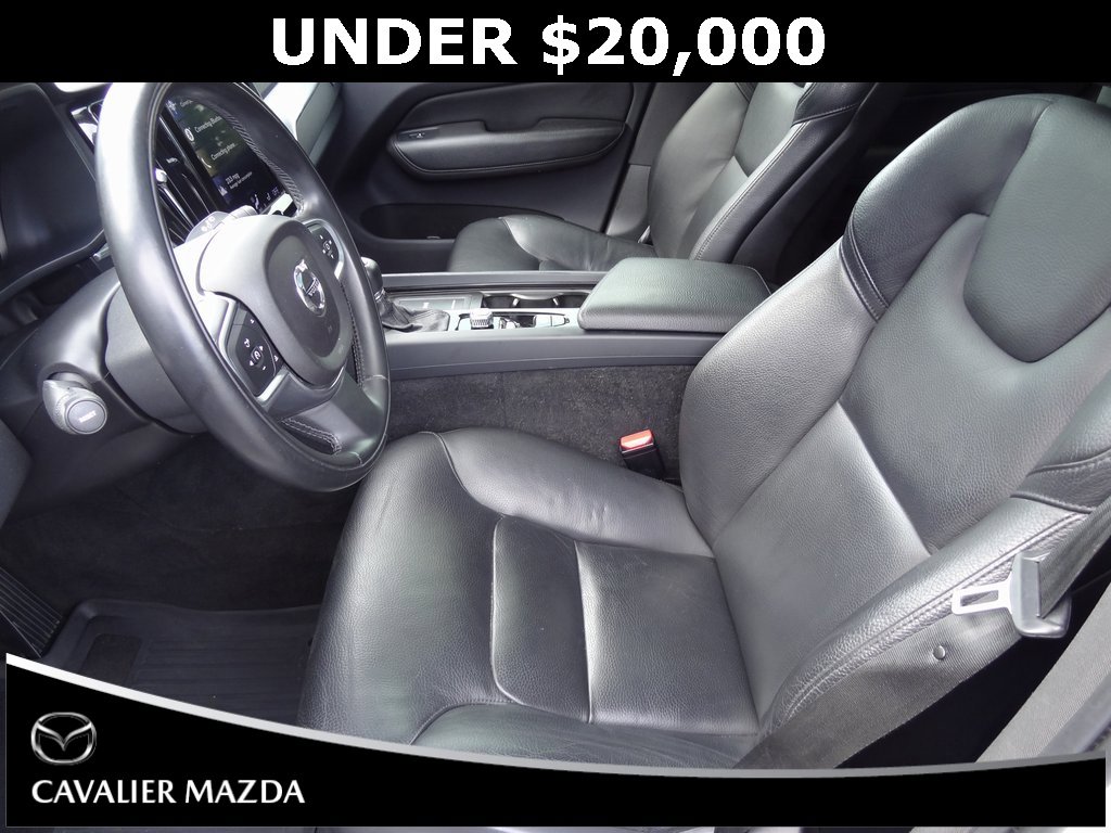 Used 2018 Volvo XC60 T6 Momentum w/ Convenience Package image 10